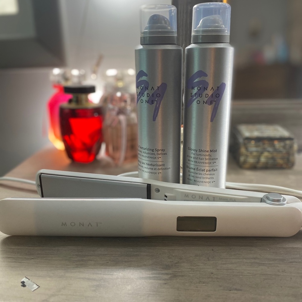 Monat set